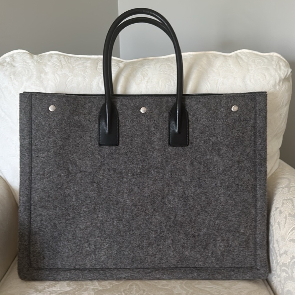 Auth Saint Laurent Rive Gauche Gray Felt Tote Bag Large - Price is Firm - Picture 2 of 4